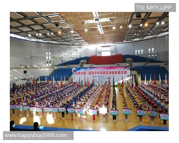 巨幅足球球星客厅壁画彰显运动激情与现代家居艺术氛围 巨幅足球球星客厅壁画彰显运动激情与现代家居艺术氛围